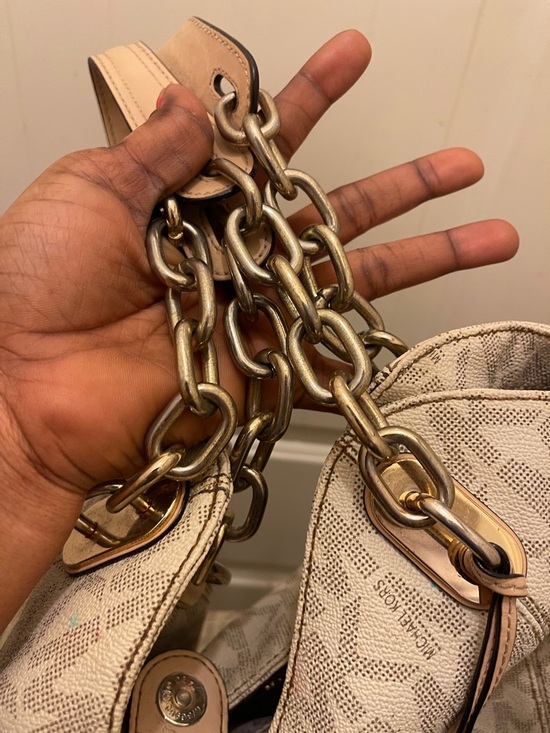 Michael Michael Kors please check all picture of condition - Picture 17 of 17